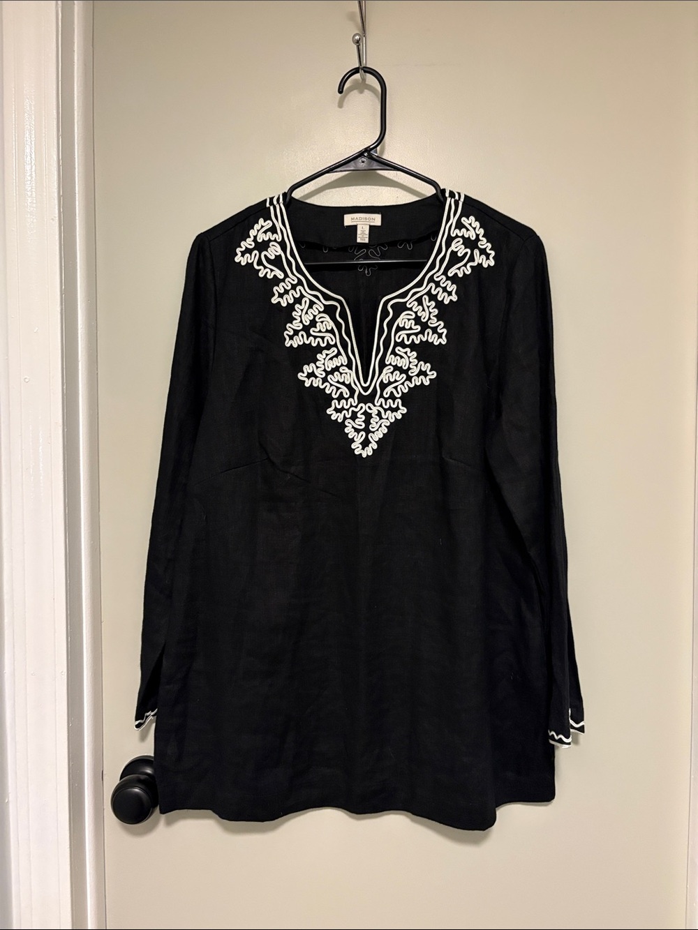 Madison 100% linen tunic. Size L